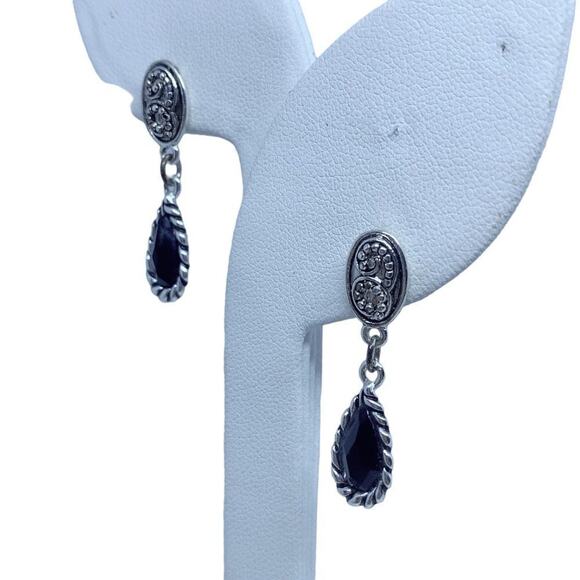Black Teardrop Dangle Drop Silvertone Retro Style Earrings - Picture 2 of 5